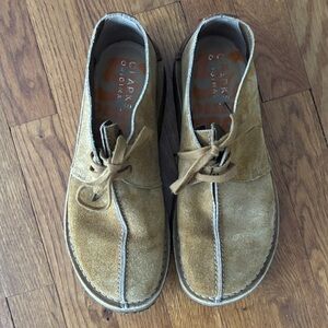 Clarks Men's Tan Suede Desert Trek Originals